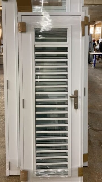 Puertas y Ventanas - High-Tech Security - Puertas