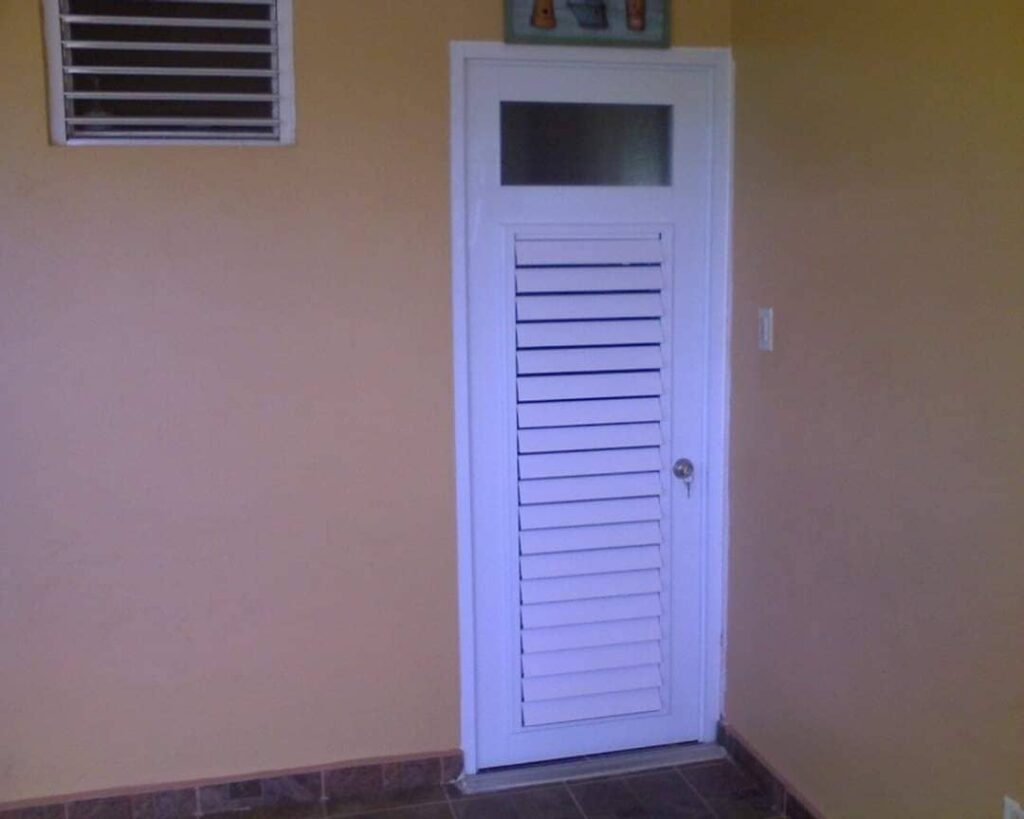 Puertas y Ventanas - High-Tech Security - Puertas