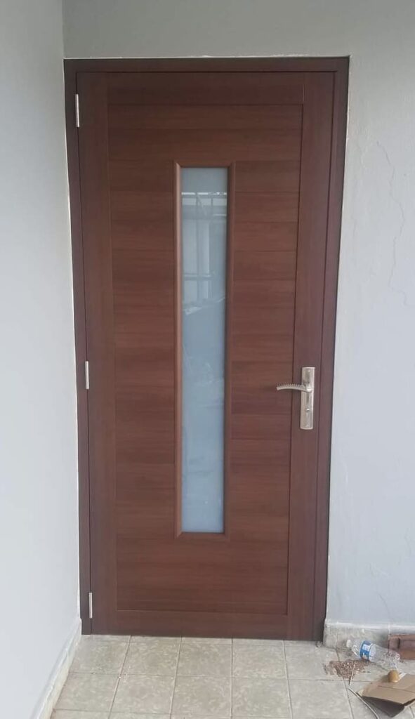 Puertas y Ventanas - High-Tech Security - Puertas