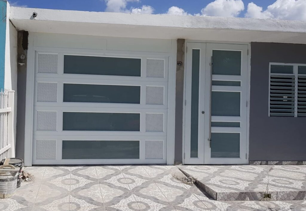 Puertas y Ventanas - High-Tech Security - Puertas