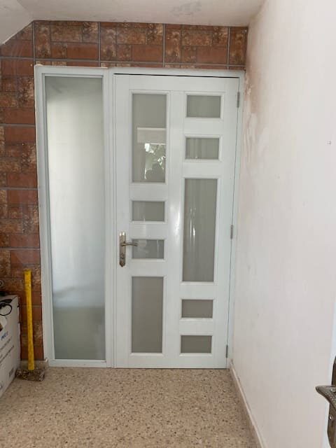 Puertas y Ventanas - High-Tech Security - Puertas