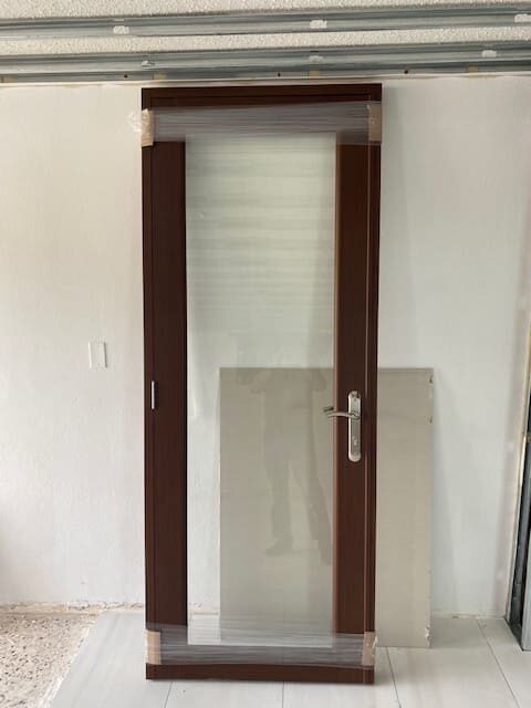 Puertas y Ventanas - High-Tech Security - Puertas