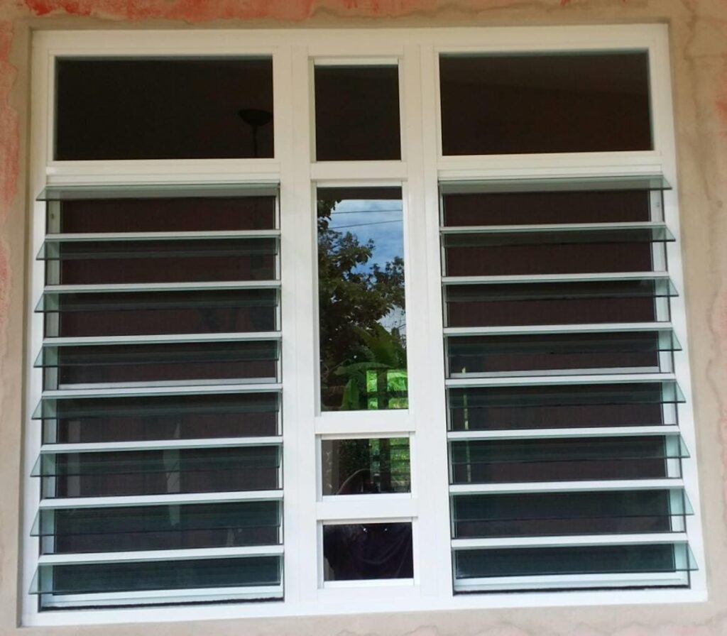 Puertas y Ventanas - High-Tech Security - Ventanas