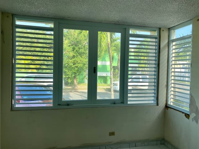 Puertas y Ventanas - High-Tech Security - Ventanas